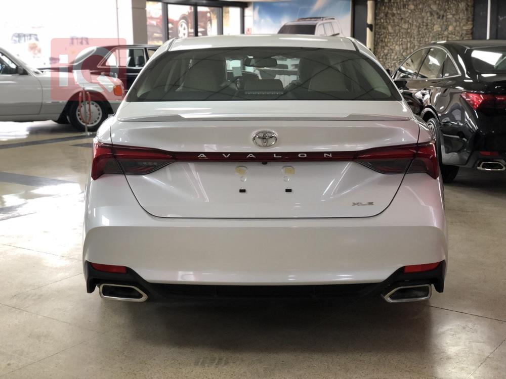 Toyota Avalon